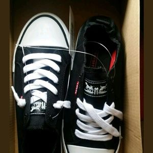 NEW Levi's Women's Stan G Sneakers Comfort Tech,